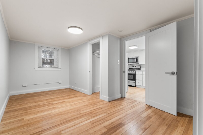 Building Photo - 14 Fowler St