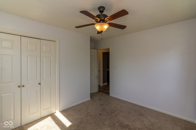 Building Photo - 504 Mooreland Dr