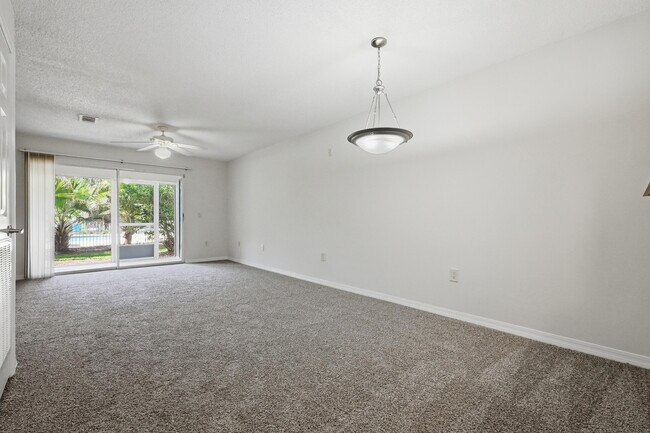 Building Photo - 4270 Calinda Ln