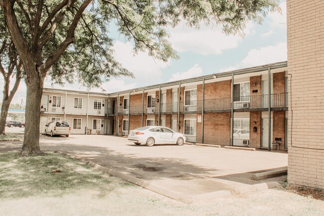 Primary Photo - 17250 Raupp Rd