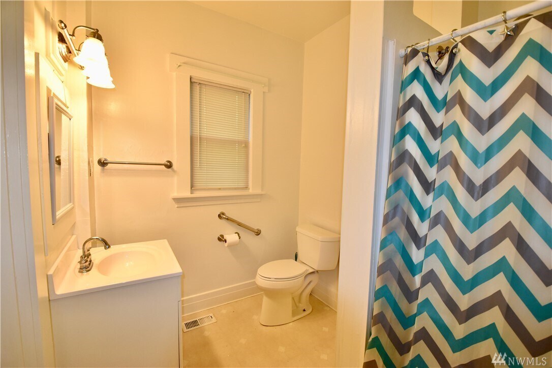 Bathroom - 1228 S 3rd St