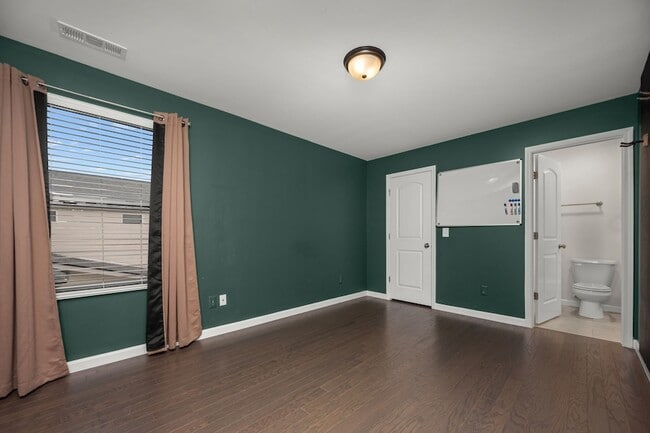 Building Photo - 3525 Darrell Dr