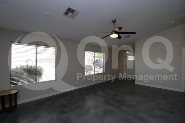 Building Photo - 15844 W Papago St