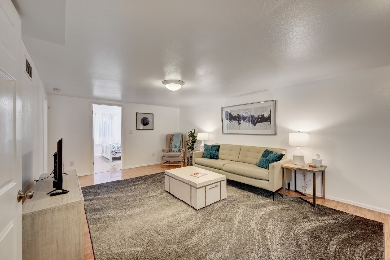 Building Photo - 471 S Marshall St