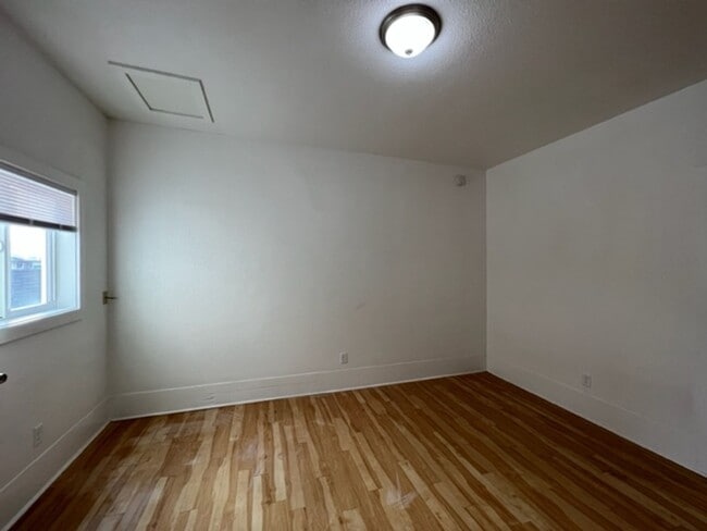 Building Photo - 2102 California St