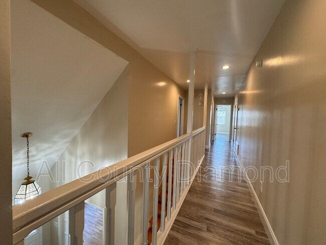 Building Photo - 607 Plantation Ct