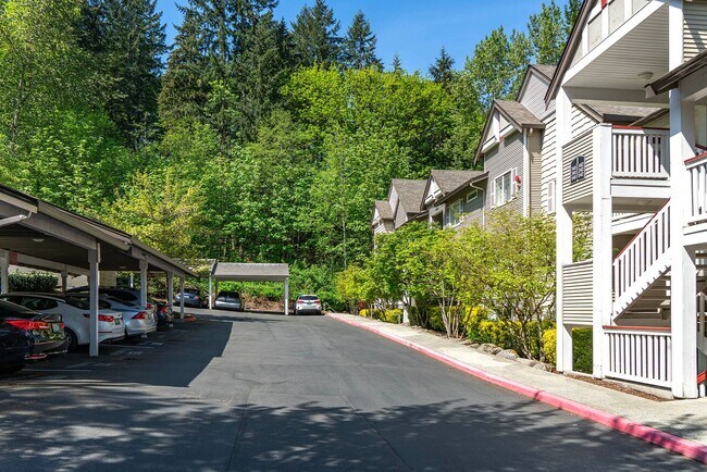 Building Photo - 3Bd/2Ba Issaquah Condo