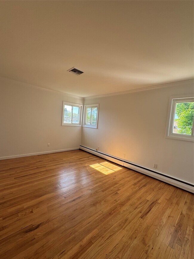 Building Photo - 371 White Birch Ln