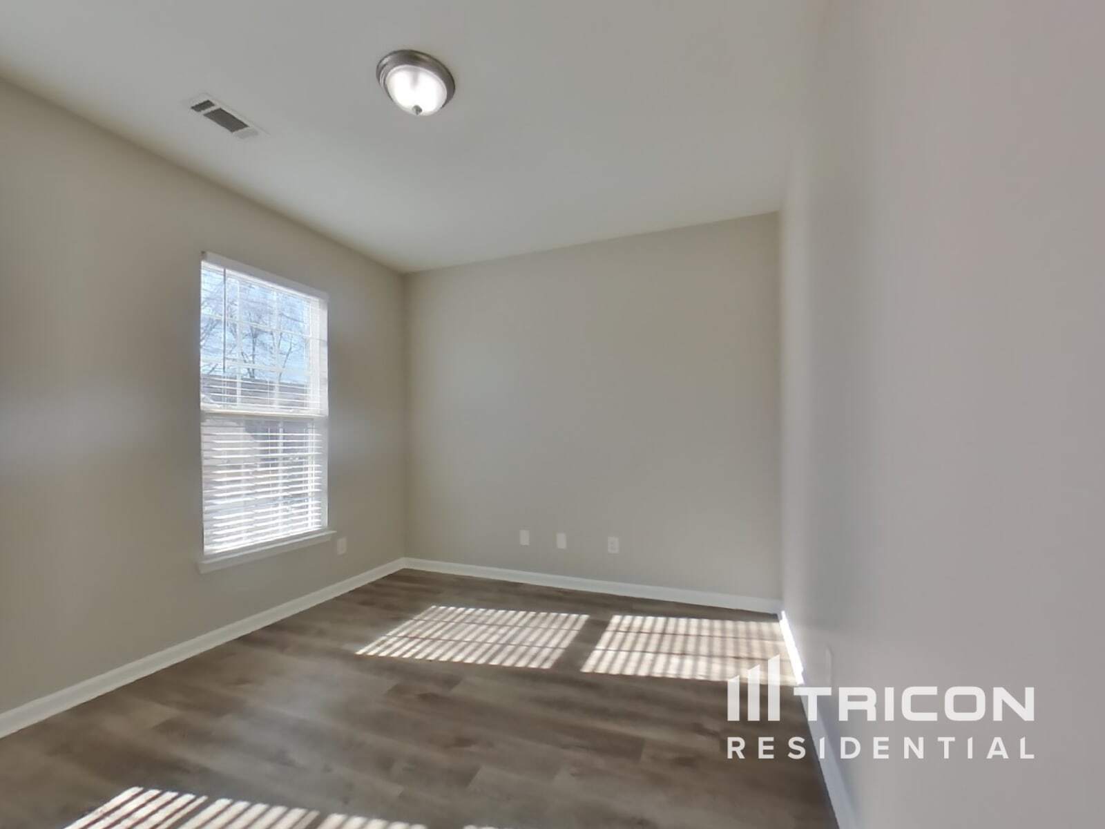 Building Photo - 1282 Winwood Dr