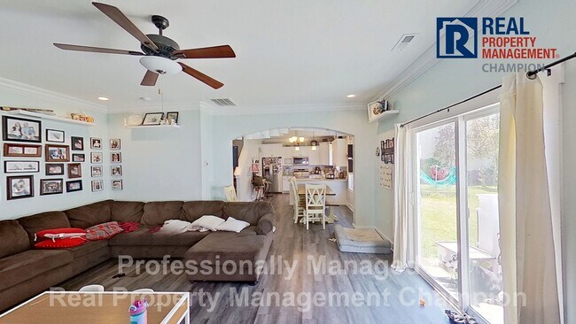 Building Photo - Spacious 3 BD/2.5 BA + Bonus Room | Community Boat Ramp & Dock Access