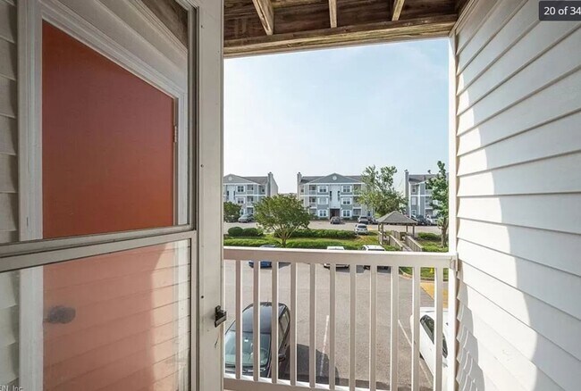Building Photo - 2 bedroom 2 full bath condo close to the b...