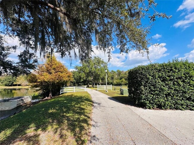 Building Photo - 10801 Spider Lily Dr