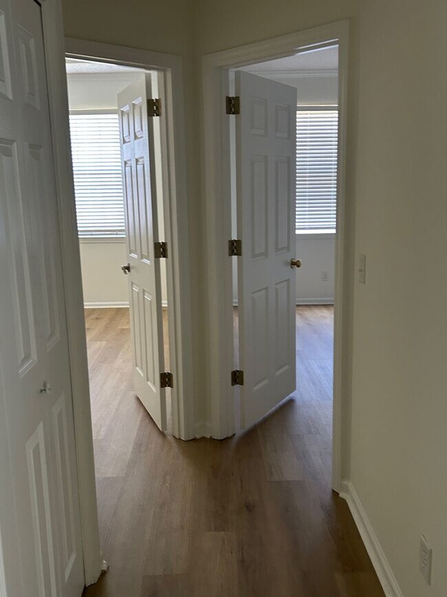 Building Photo - Mohawk Trail Townhomes-Southside Savannah