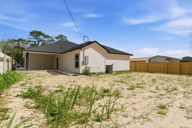 Building Photo - 7040 Kinney St