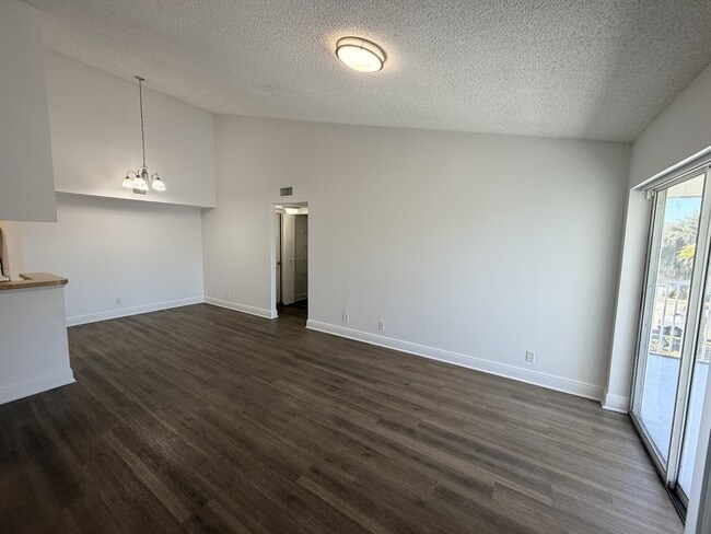 Building Photo - 5720 Rock Island Rd