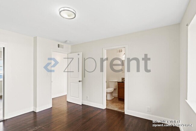 Building Photo - 3078 Deseret Dr