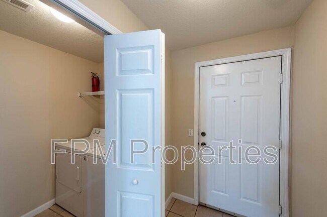 Building Photo - 8550 Touchton Rd