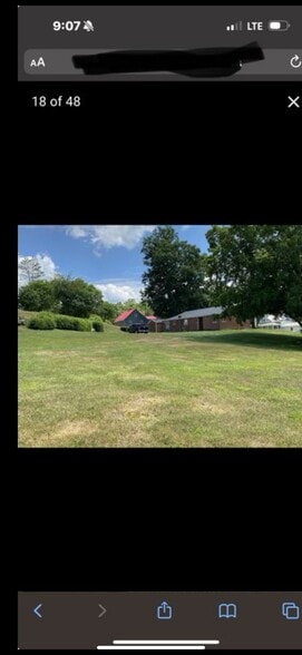 Building Photo - 598 Brown Ave