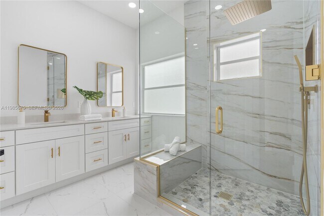 Building Photo - 9840 Stover Way