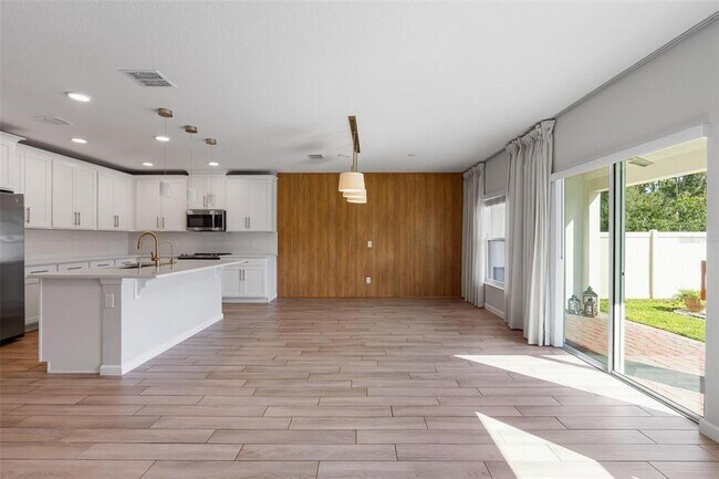 Building Photo - 3857 Branding Iron Bnd