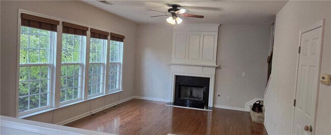 Building Photo - 3603 Stoneham Dr NW