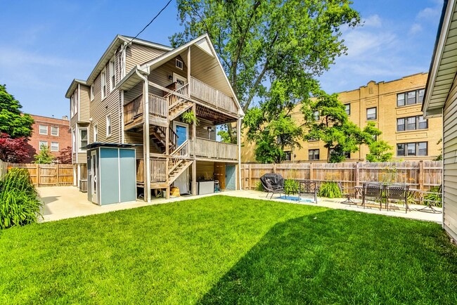 Building Photo - 4057 N Whipple St