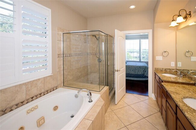 Building Photo - 2609 Old Hickory Cove