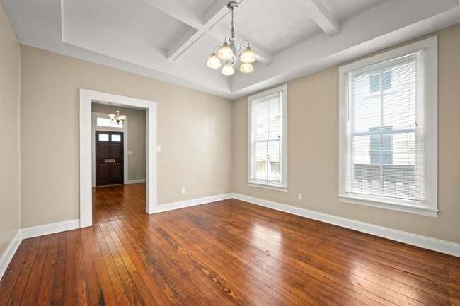 Building Photo - Charming 4 Bedroom 3 Bathroom Historical H...