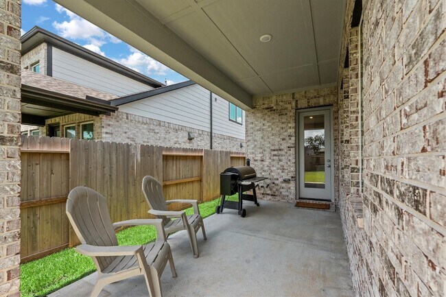 Building Photo - 10710 Verdant Hl