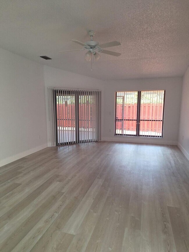 Building Photo - 9561 NW 18th Ct