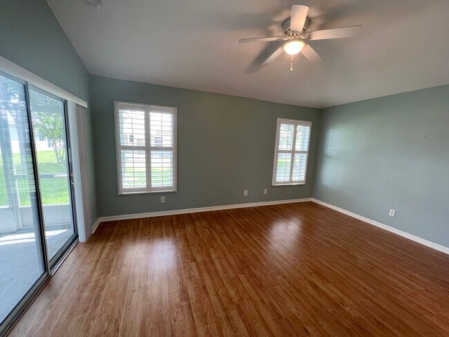 Building Photo - Gorgeous 3 bedroom, two bathroom home in 55+ Legacy of Leesburg!