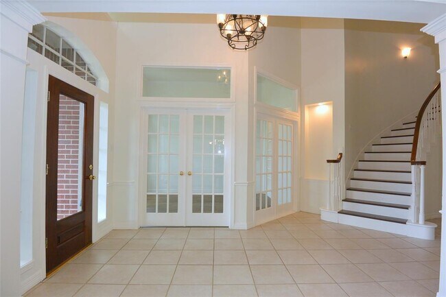 Building Photo - 5902 Indian Hills Ln