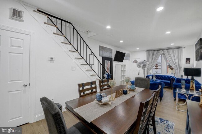 Building Photo - 623 Fitzgerald St