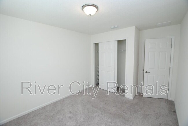 Building Photo - 469 Red Dahlia Ln