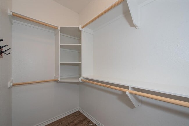 Building Photo - 1915 Dartmouth St