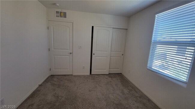 Building Photo - 8772 Belle Castle Ct