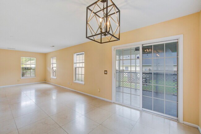 Building Photo - 202 Seneca River Dr