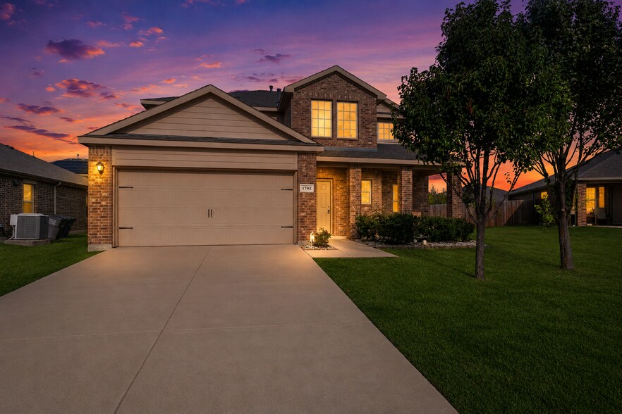 Building Photo - 1702 Wild Rye Cir