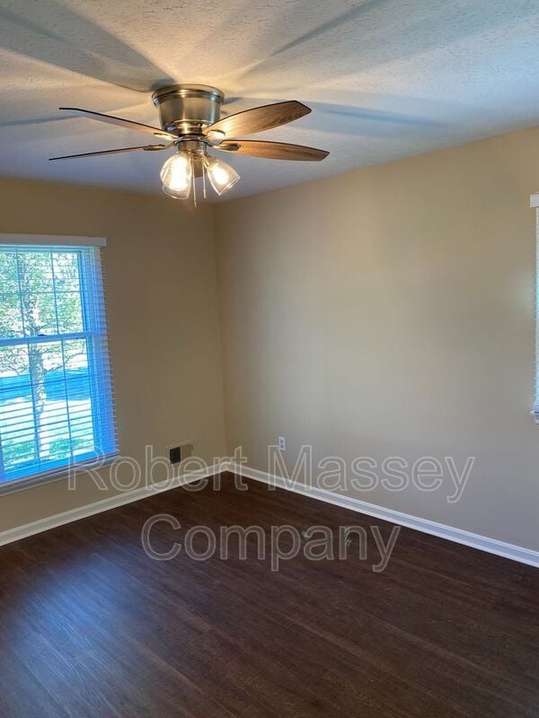Building Photo - 6802 Penwern Ct