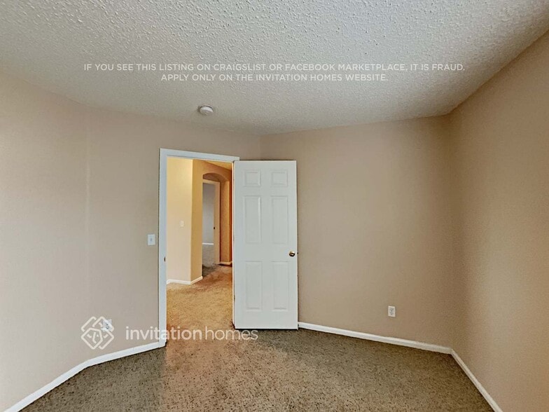 Building Photo - 21540 E 40th Pl