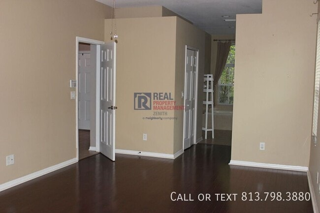 Building Photo - 13655 Artesa Bell Dr