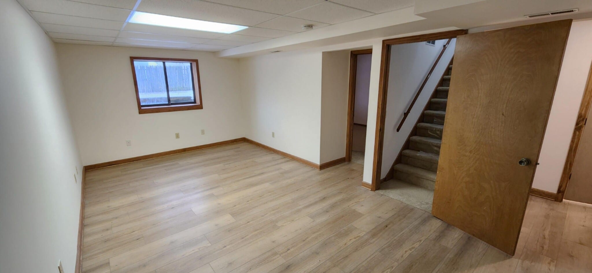 Family Room, Lower Floor - 1216 Dale Ct NE