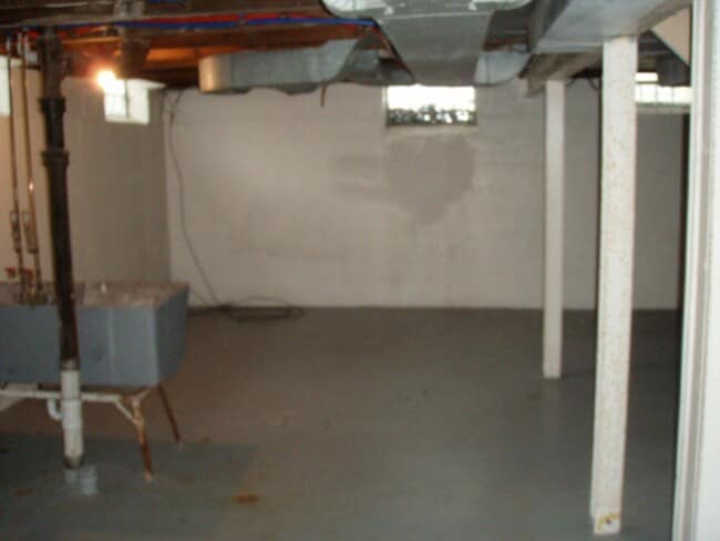 Building Photo - 23104 Brittany Ave