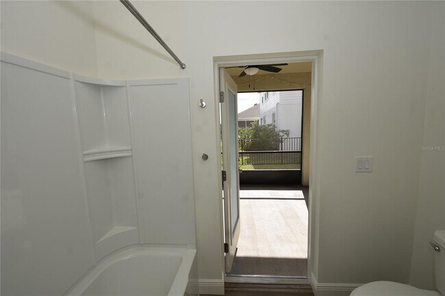 Building Photo - 59 Oakleaf Way