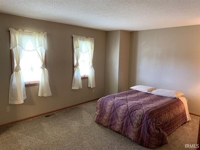 Building Photo - 9420 Bridgewood Pl