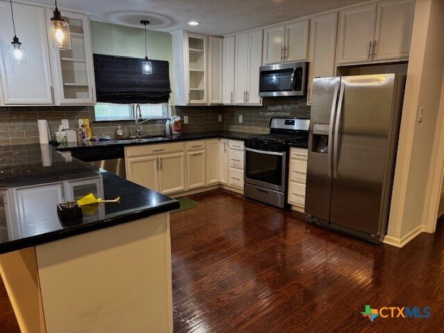 Building Photo - 1422 Mockingbird Ln