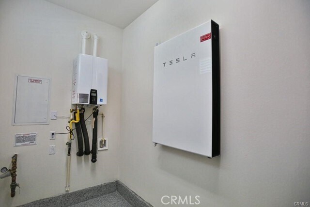 Building Photo - 187 Junco