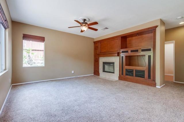 Building Photo - 777 Aldea Dr