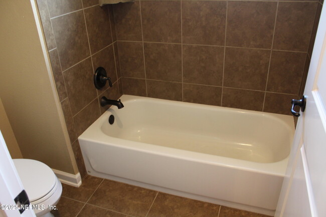 Building Photo - 564 Arborwood Dr