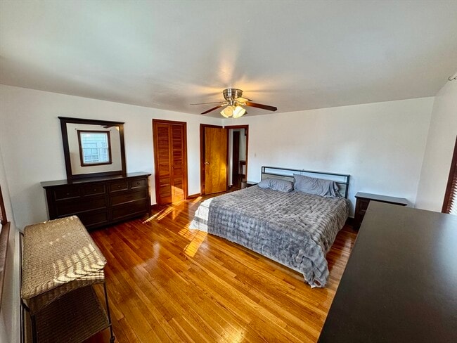 Building Photo - 156 Nichols Ave